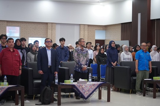 Sesi diskusi pada kuliah tamu teknologi membran FSM UNDIP